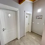 アパート Oazi House Vlorë
