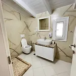 アパート Oazi House Vlorë