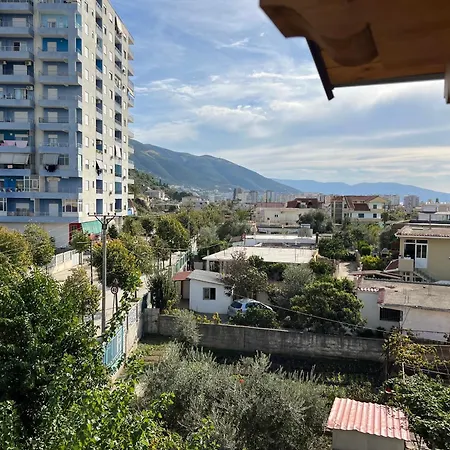 Apartment Oazi House