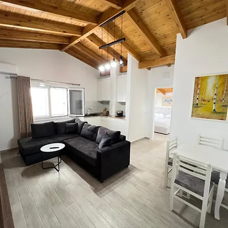 公寓 Oazi House *