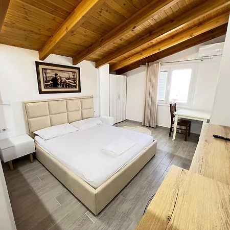 Oazi House * Vlore