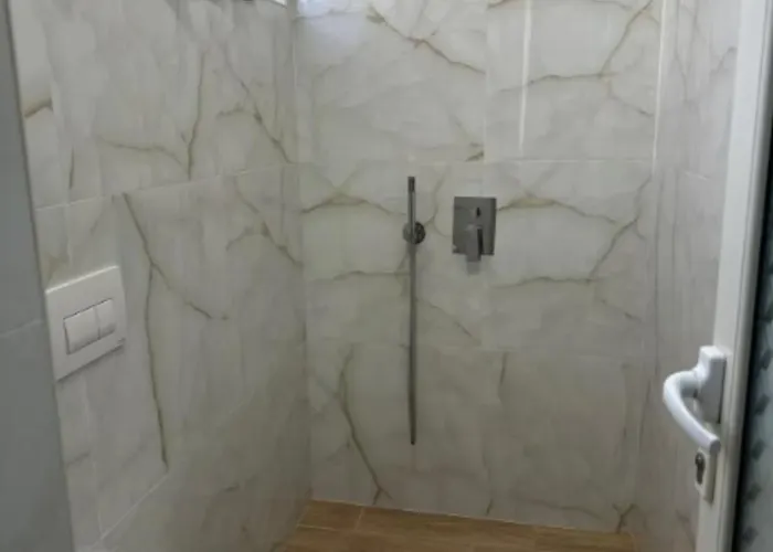 Oazi House * Vlorë